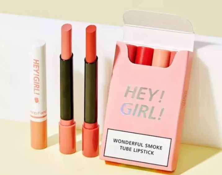 4-in-1 Trending Lipstick Set – Cigarette-Shaped Matte Lipsticks, Long-Lasting, Easy to Apply, Non-Sticky & Fade-Resistant Lip Gloss for Makeup Lovers